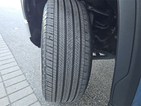 Certified 2024 GMC Sierra 1500 SLT image 30