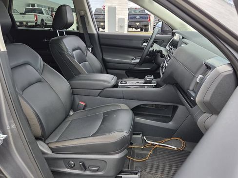 Used 2024 Nissan Pathfinder SL w/ SL Premium Package AWD/4WD image 20