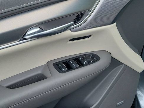 Used 2024 Cadillac XT5 Premium Luxury FWD image 18
