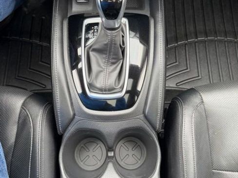 Used 2020 Nissan Rogue SL w/ Premium Package image 23