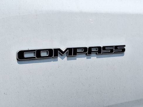 Certified 2023 Jeep Compass Latitude w/ Sun and Sound Group AWD/4WD image 30