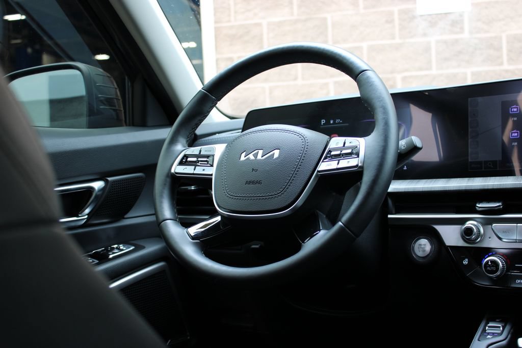 Used 2024 Kia Telluride EX w/ EX Captain's Chair Package AWD/4WD image 51