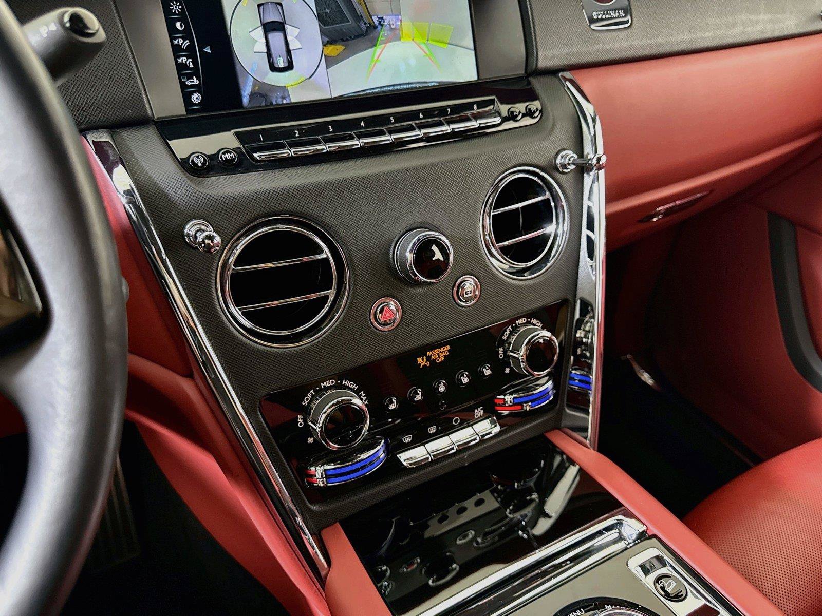 Used 2022 Rolls-Royce Cullinan AWD/4WD image 20