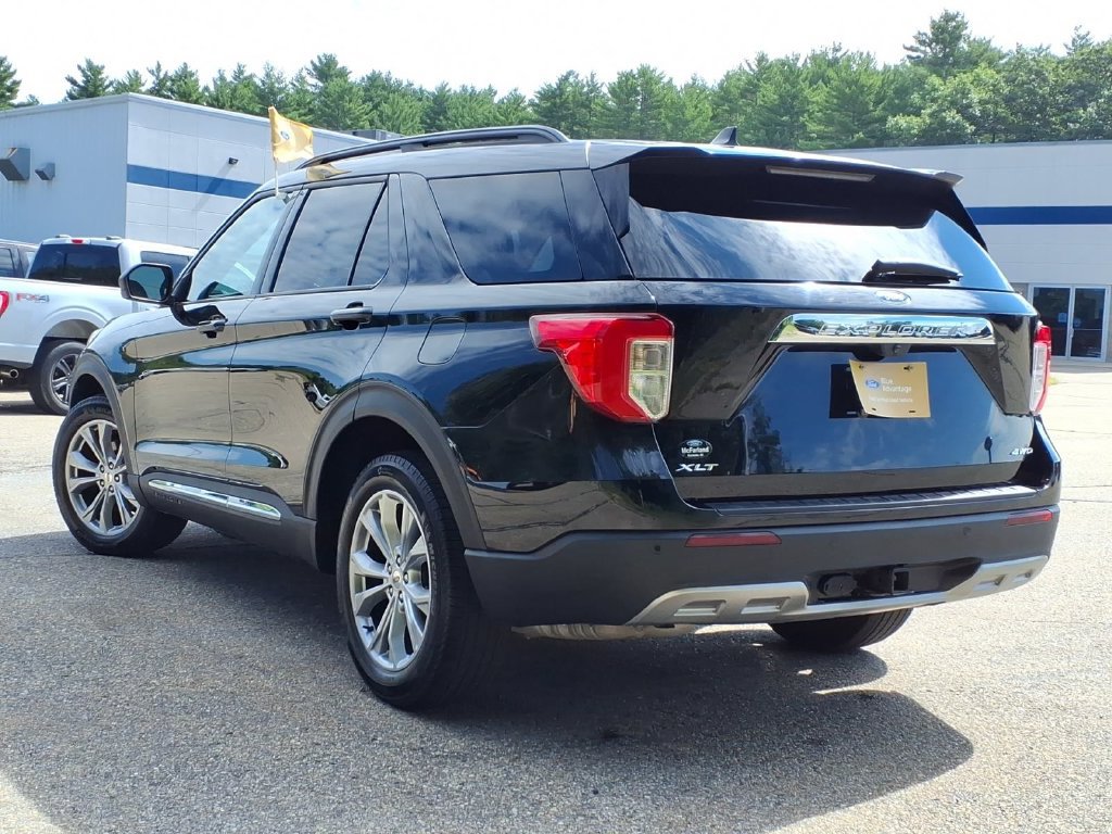 Certified 2023 Ford Explorer XLT w/ Equipment Group 202A AWD/4WD image 6