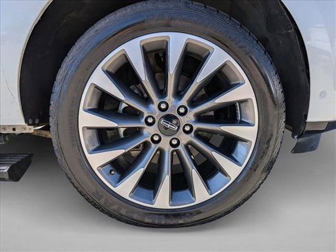 Used 2021 Lincoln Navigator L Reserve image 25