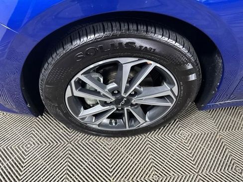 Used 2023 Kia Forte LXS w/ LXS Technology Package image 10