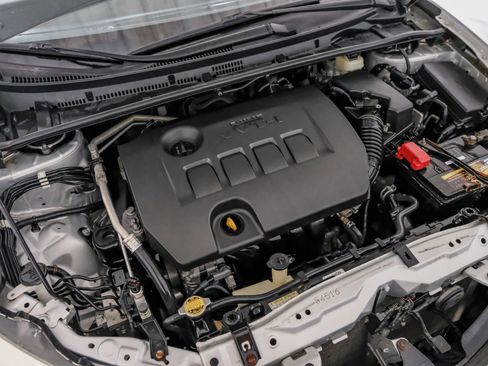 Used 2017 Toyota Corolla SE FWD image 48
