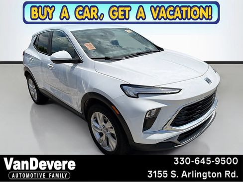 Used 2024 Buick Encore GX Preferred FWD image 1