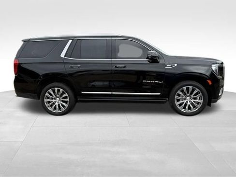 Used 2021 GMC Yukon Denali w/ Denali Premium Package RWD image 5