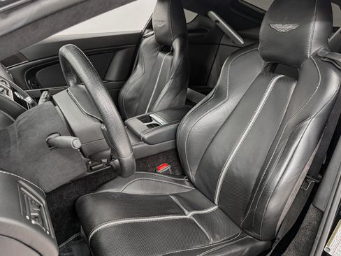Used 2015 Aston Martin V8 Vantage GT RWD image 22