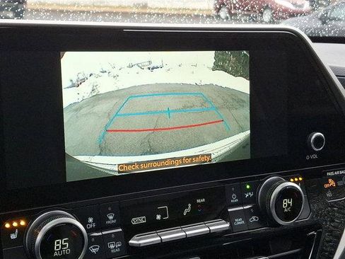Certified 2026 Toyota Highlander XLE AWD/4WD image 17