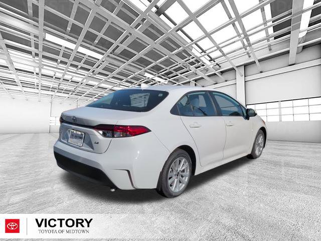 Used 2027 Toyota Corolla LE w/ LE Premium Package FWD image 4