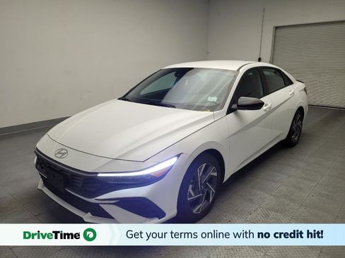 Used 2025 Hyundai Elantra Sport FWD image 1