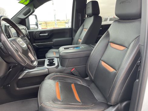 Used 2022 GMC Sierra 2500 AT4 image 16