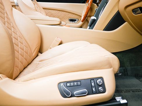 Used 2017 Bentley Continental GT image 74