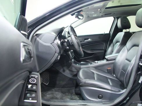 Used 2015 Mercedes-Benz GLA 250 4MATIC image 4