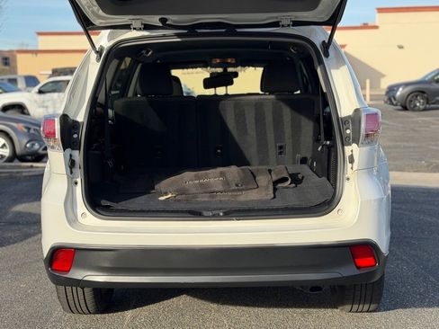 Used 2016 Toyota Highlander LE image 13