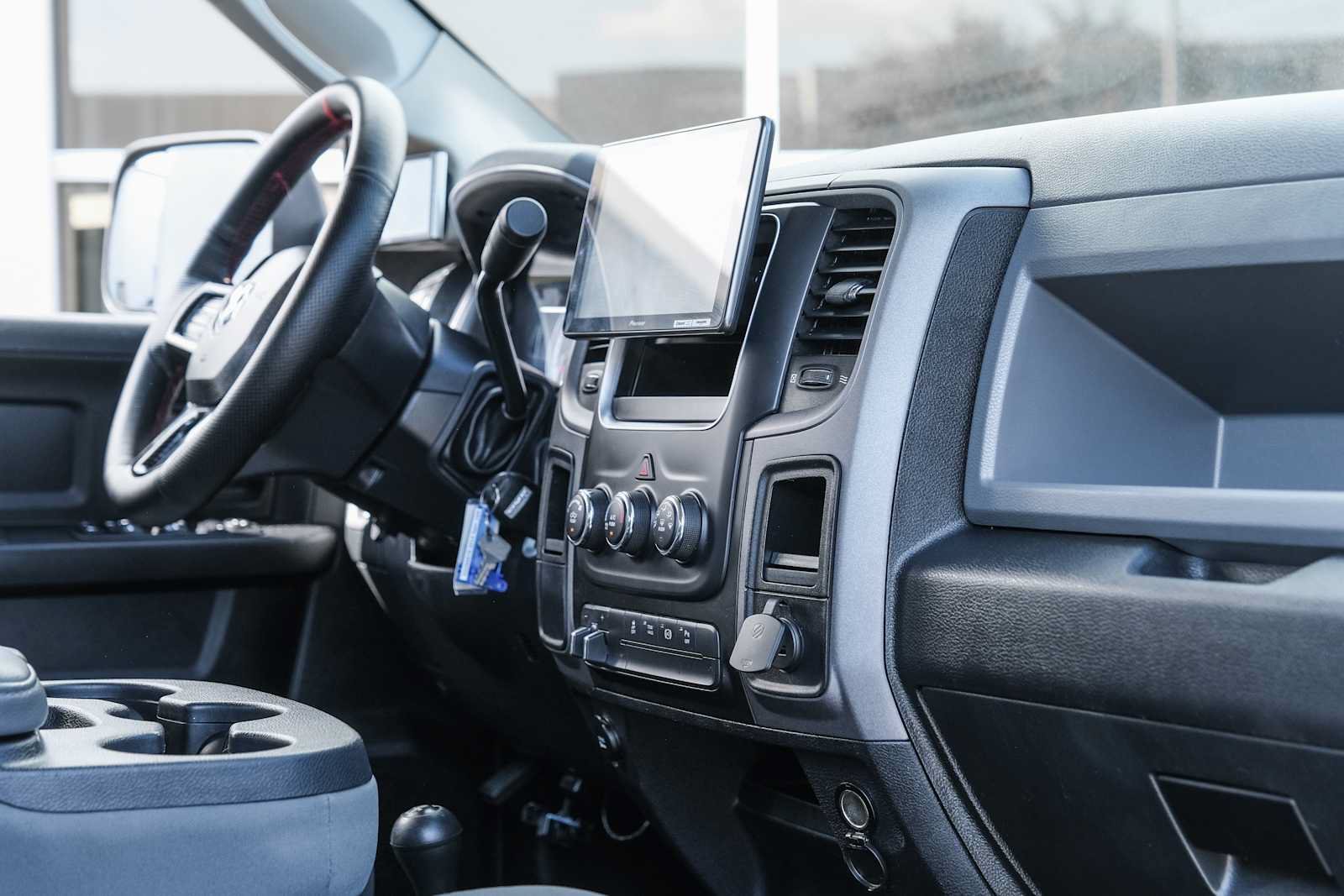Used 2014 RAM 2500 Tradesman w/ Chrome Appearance Group AWD/4WD image 24
