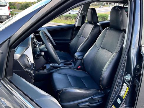 Used 2017 Toyota RAV4 XLE w/ Plus Extra Value Package image 6