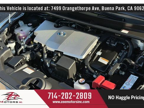 Used 2020 Toyota Prius LE FWD image 50