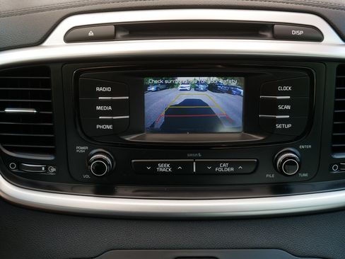 Used 2017 Kia Sorento AWD image 27