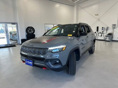 Used 2022 Jeep Compass Trailhawk w/ Trailhawk Elite Group image 10