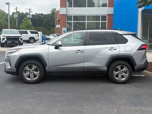 Used 2024 Toyota RAV4 XLE AWD/4WD image 2