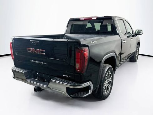 Used 2026 GMC Sierra 1500 SLT AWD/4WD image 9