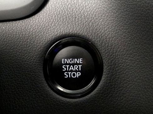 Used 2025 Toyota Tundra Limited image 22