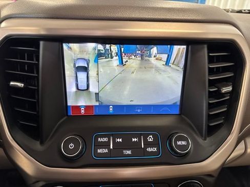 Used 2018 GMC Acadia Denali w/ Technology Package AWD/4WD image 41