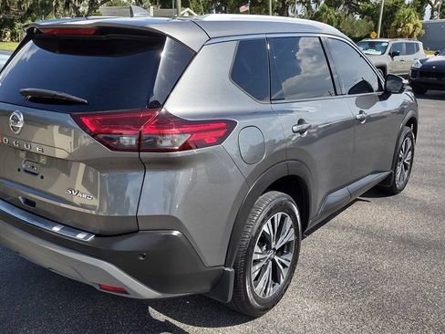 Used 2021 Nissan Rogue SV w/ Premium Package AWD/4WD image 4