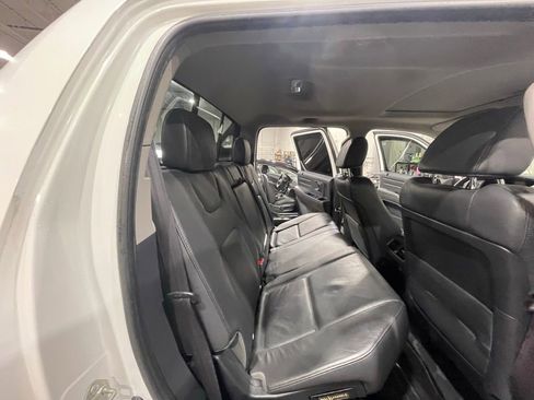 Used 2014 Honda Ridgeline SE image 11