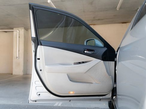 Used 2010 Lexus ES 350 ES 350 Sedan 4D image 39