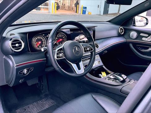 Used 2019 Mercedes-Benz E 450 4MATIC Sedan w/ Premium Package image 18