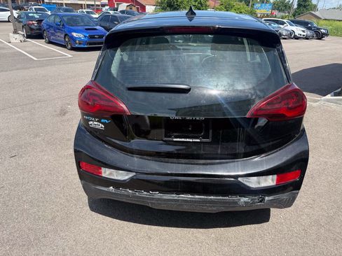 Used 2020 Chevrolet Bolt LT FWD image 9