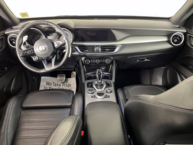 Used 2023 Alfa Romeo Stelvio Veloce AWD/4WD image 43