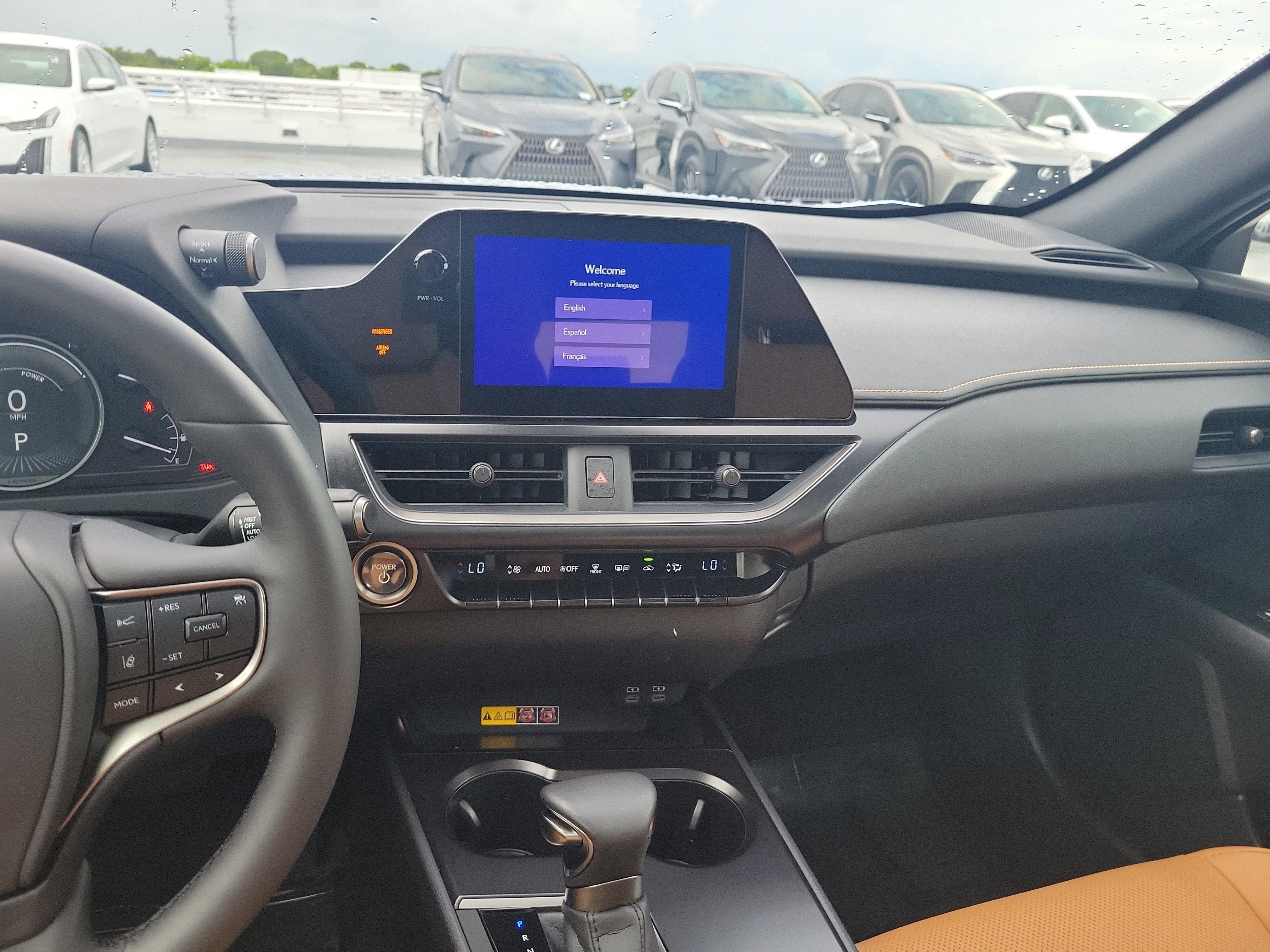 Used 2024 Lexus UX 250h FWD w/ Premium Package image 17