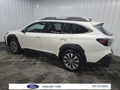 Used 2024 Subaru Outback Touring image 4