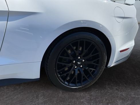Used 2020 Ford Mustang GT Premium w/ GT Performance Package RWD image 9