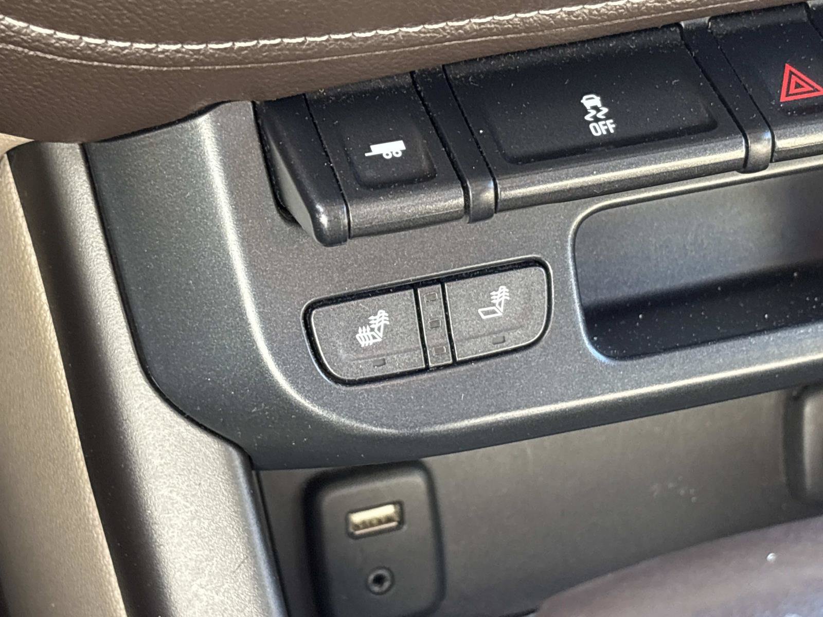 Used 2015 GMC Canyon SLT w/ Driver Alert Package AWD/4WD image 27