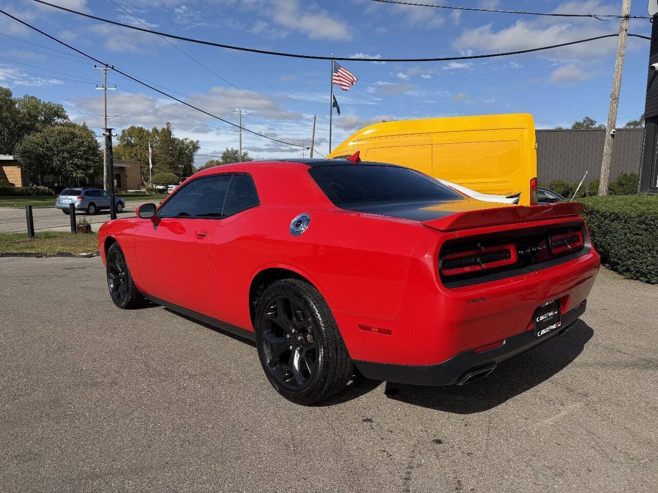 Used 2016 Dodge Challenger SXT Plus RWD image 7