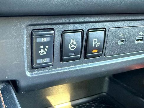 Used 2024 Nissan Frontier PRO-4X w/ Pro Convenience Package image 38