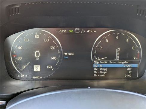 Used 2019 Volvo XC60 T6 Momentum w/ Multimedia Package AWD/4WD image 11
