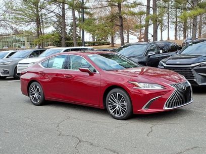 New 2025 Lexus ES 350 w/ Premium Package