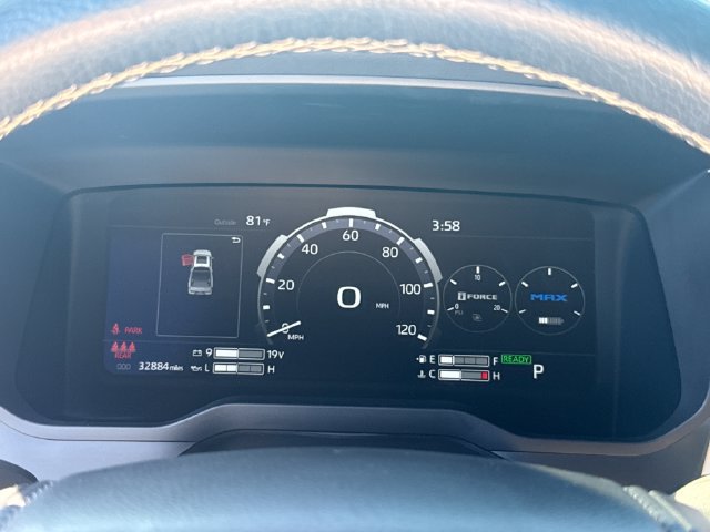 Used 2024 Toyota Tundra Capstone AWD/4WD image 17