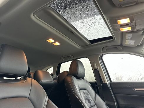 Used 2025 MAZDA CX-5 AWD 2.5 S w/ Preferred Package image 16