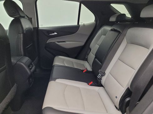 Used 2019 Chevrolet Equinox Premier image 18
