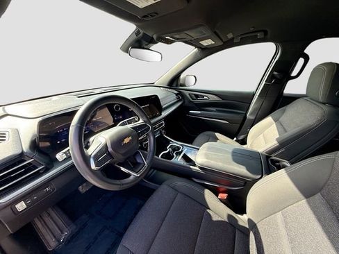 Used 2024 Chevrolet Traverse LS FWD image 20