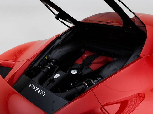 Used 2021 Ferrari F8 Tributo RWD image 29