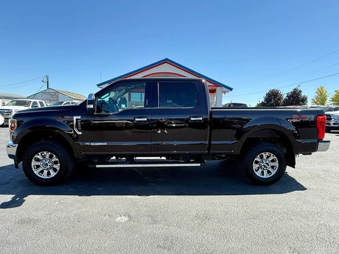 Used 2019 Ford F250 XLT w/ XLT Premium Package AWD/4WD image 2